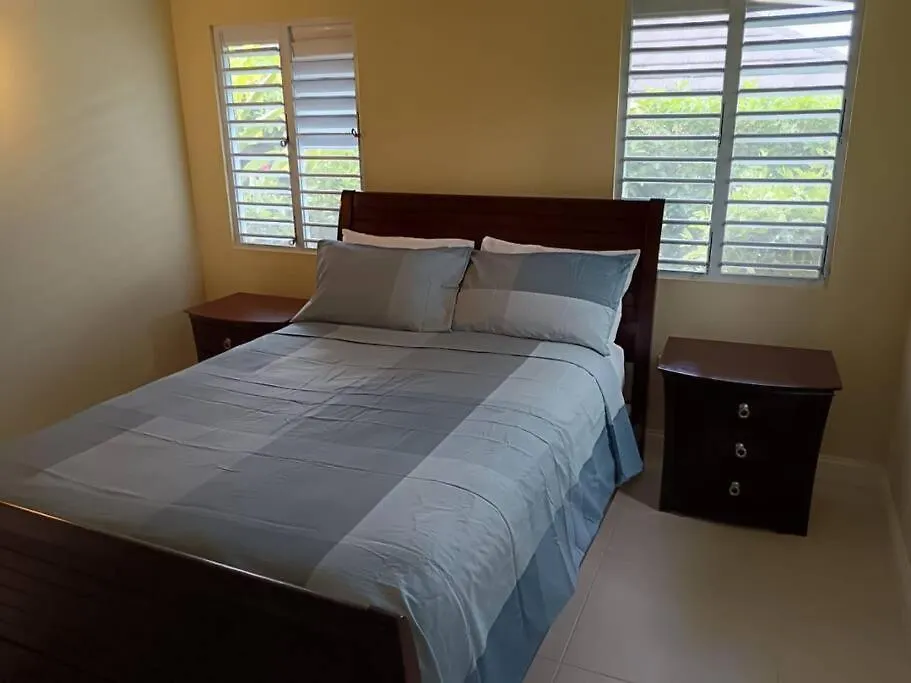 Mahoe Villa @ Richmond Estate Vakantiehuis